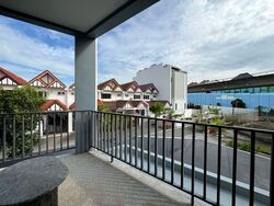 Apollo Gardens (D16), Terrace #581688371